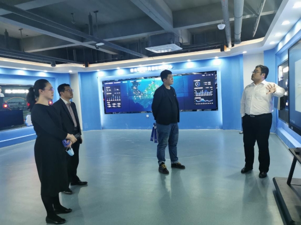 杭州喜马拉雅信息科技赴烟台高新区考察洽谈，共绘信息技术服务合作新蓝图